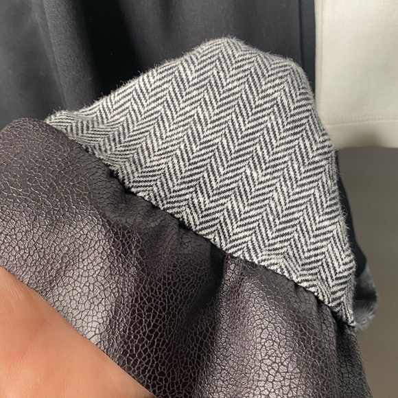 LOLITAS & L adorable tiered‎ dress. - Picture 6 of 10